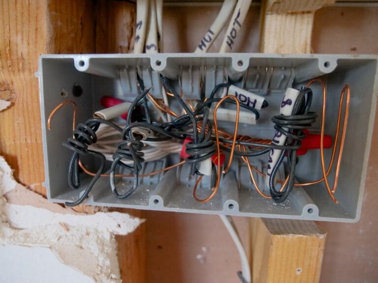 Warning Signs Your Home Needs an Aluminium Wiring Replacement in Ottawa