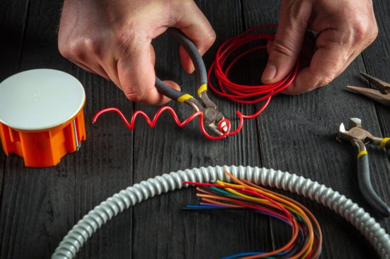When Should You Hire an Electrical Expert in Ottawa